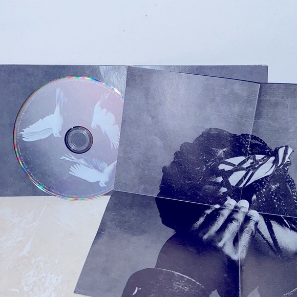 King Push – Darkest Before Dawn: The Prelude
Studio album by Pusha T 💿 CD​​​​ - Picture 2 of 3